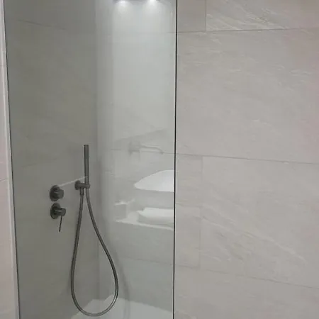 φιλόξενο σπίτι στο βόλο 펜션